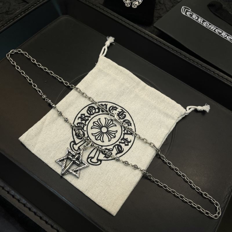 Ch*0me He**ts necklaces